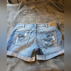 SILVER-Boyfriendmidshorts- 31